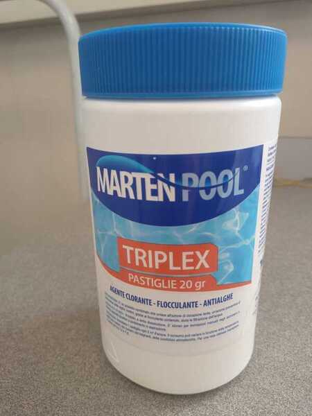 Il Triplex è un prodotto combinato a marchio marten che unisce all’azione di clorazione lenta, un’azione preventiva di distruzione delle alghe nelle piscine. Disponibile nella versione da 1 kg contenente pastiglie da 20 gr