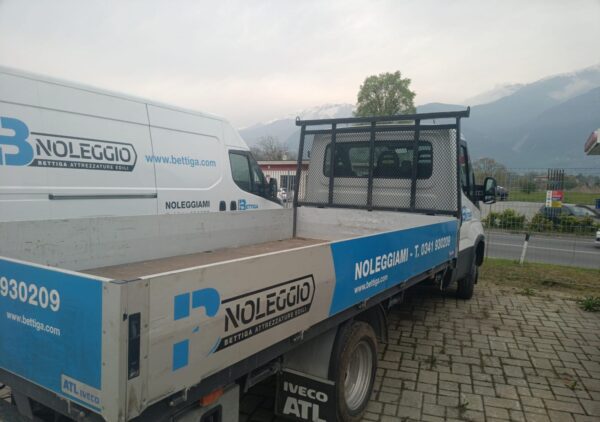 IVECO A NOLEGGIO