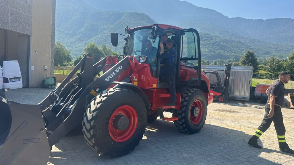 Pala Volvo L50 fornita ai Vigili del Fuoco di Sondrio