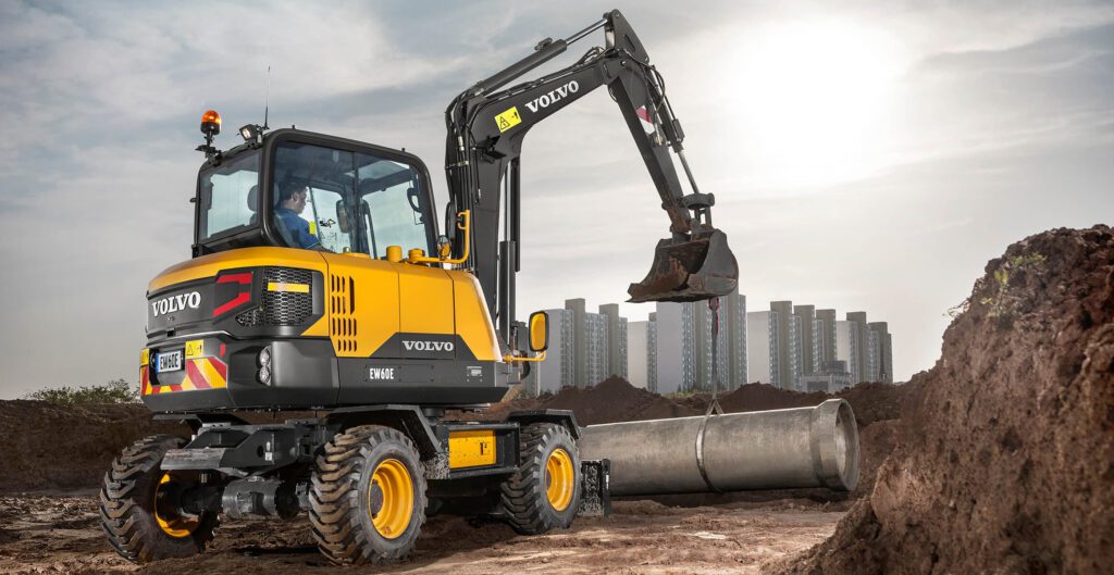 escavatore gommato Volvo EW60W
