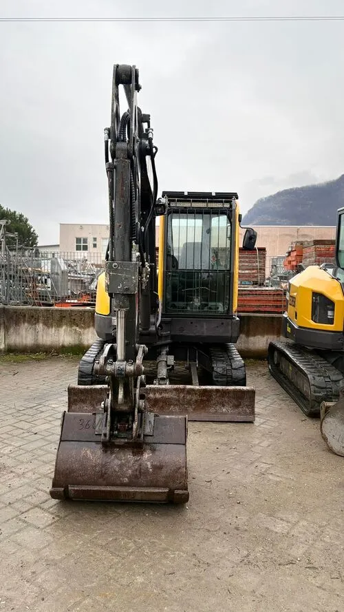 Escavatore Volvo ECR58 Usato
